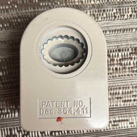 Set of 3 random paper punches - Picture 8 of 8